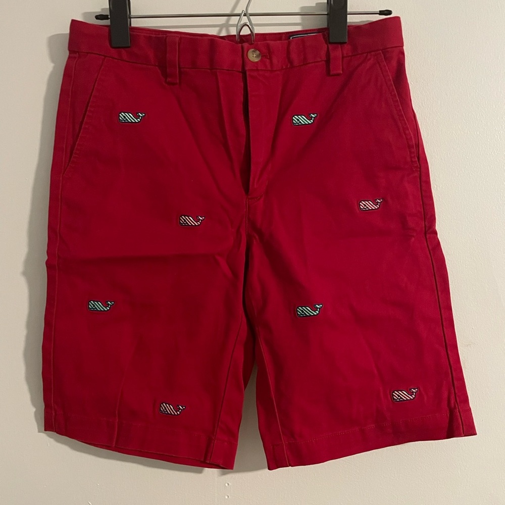 Vineyard Vines boys holiday red shorts Size 14